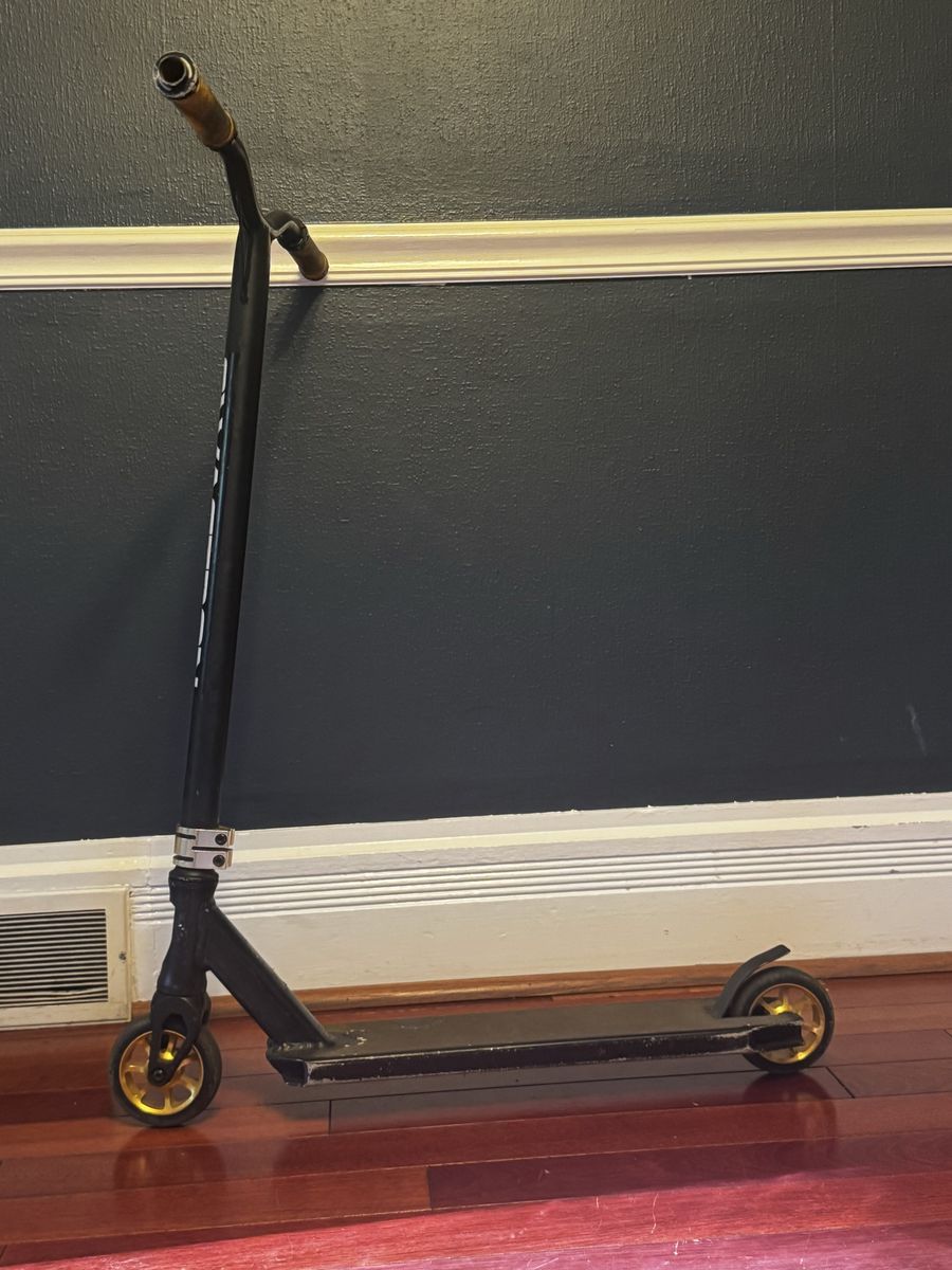 Pro stunt scooter