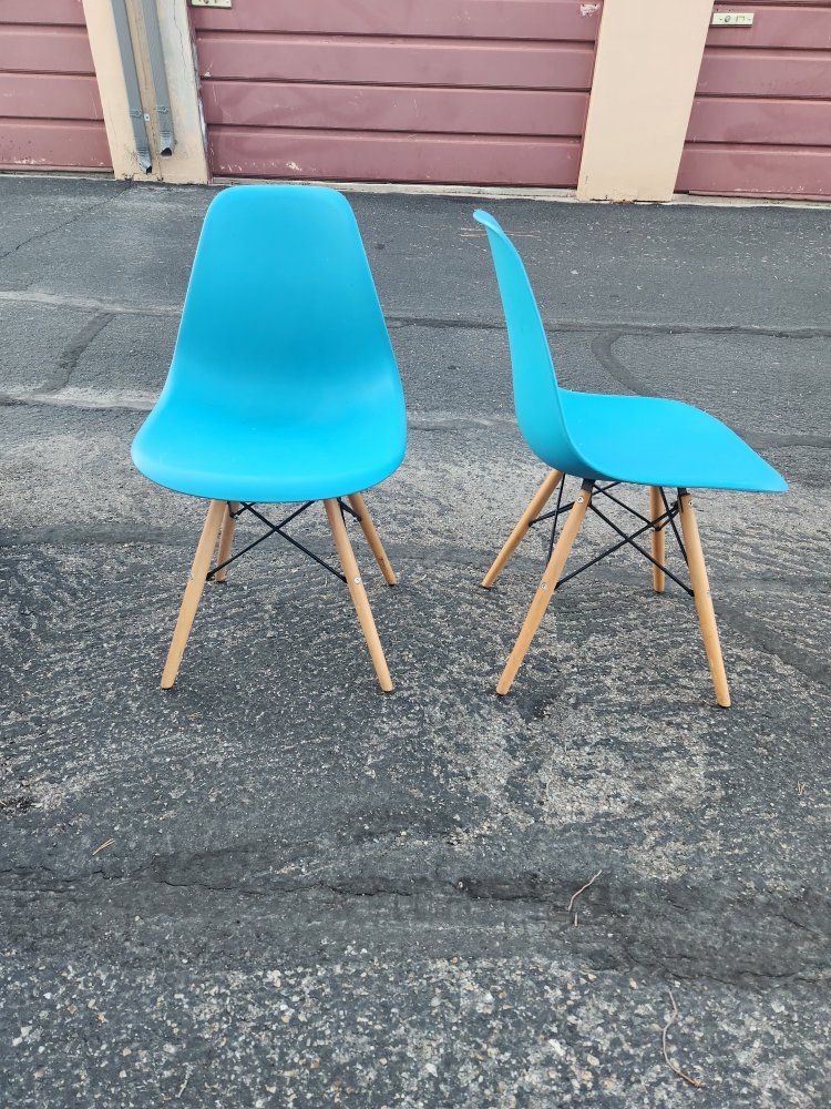 ​Pair of Mid-Century Modern Style Blue Shell Dinin