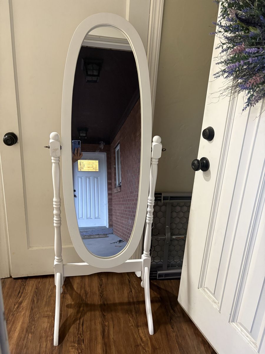 Standing Wooden White Mirror Vintage Style