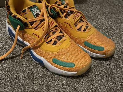 Adidas D.O.N. Lego issue 3 size 9.5