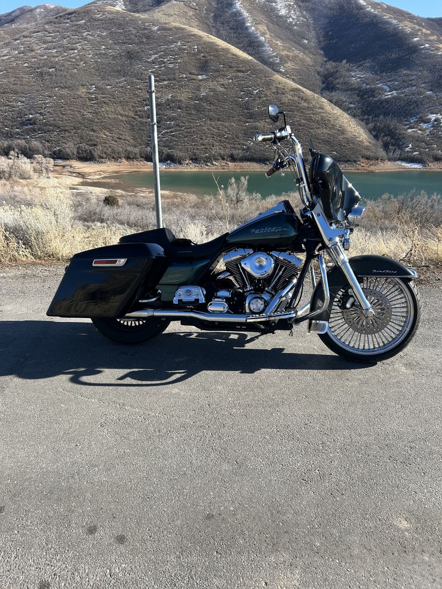 2000 ROAD KING