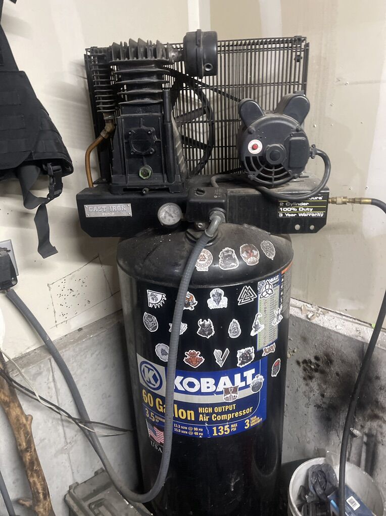 60 Gallon High Output Air Compressor