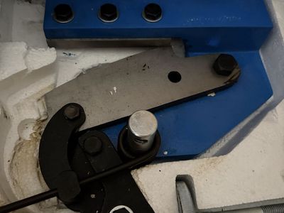 Heavy-Duty Manual Metal Shear Bender Blue/Black Industrial Hand Tool