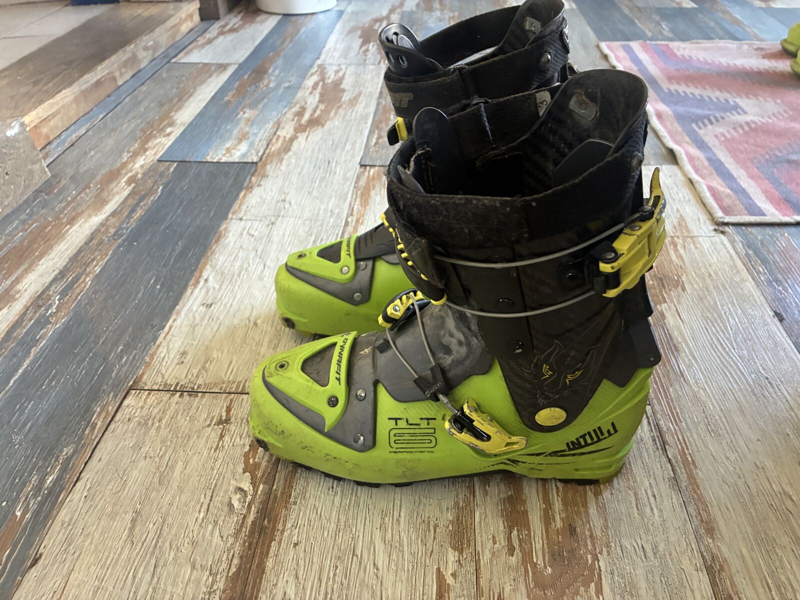 Dynafit TLT6 alpine touring ski boots (27.5)