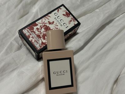 Gucci BLOOM perfume