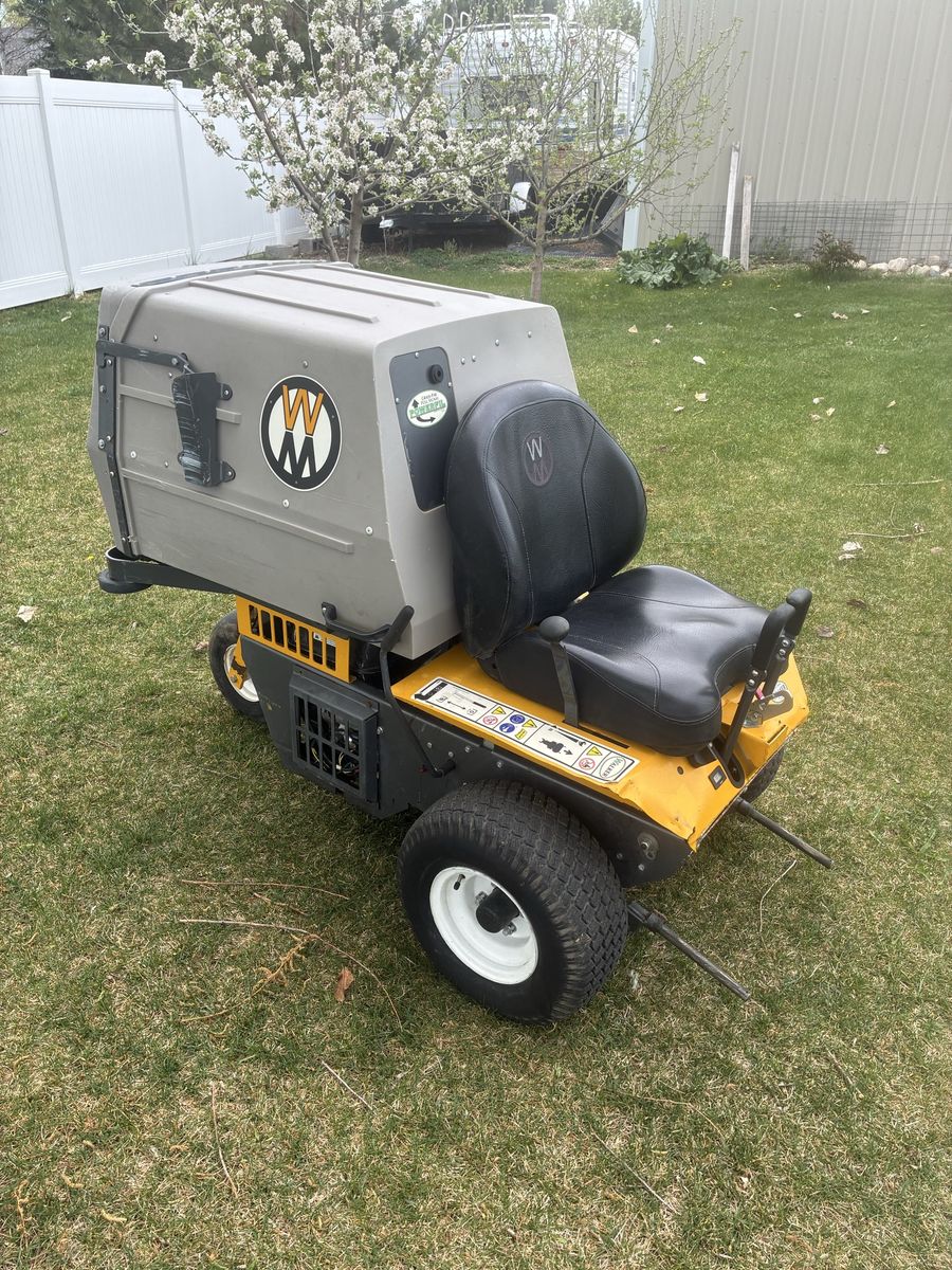 Walker model S lawnmower 14 HP with only 307 hours