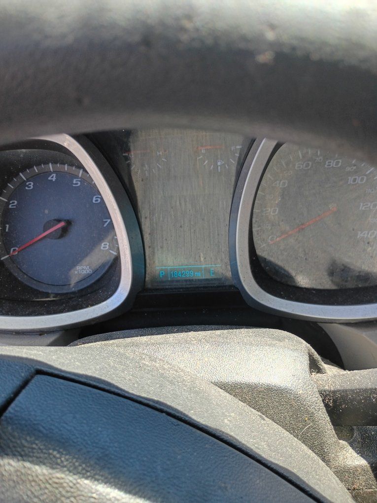 2010-2017 Chevrolet Equinox - Silver SUV, 184,299 Miles