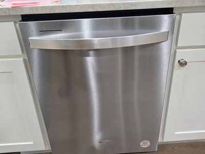 Whirlpool Stainless Steel Built-in Dishwasher with Control Panel