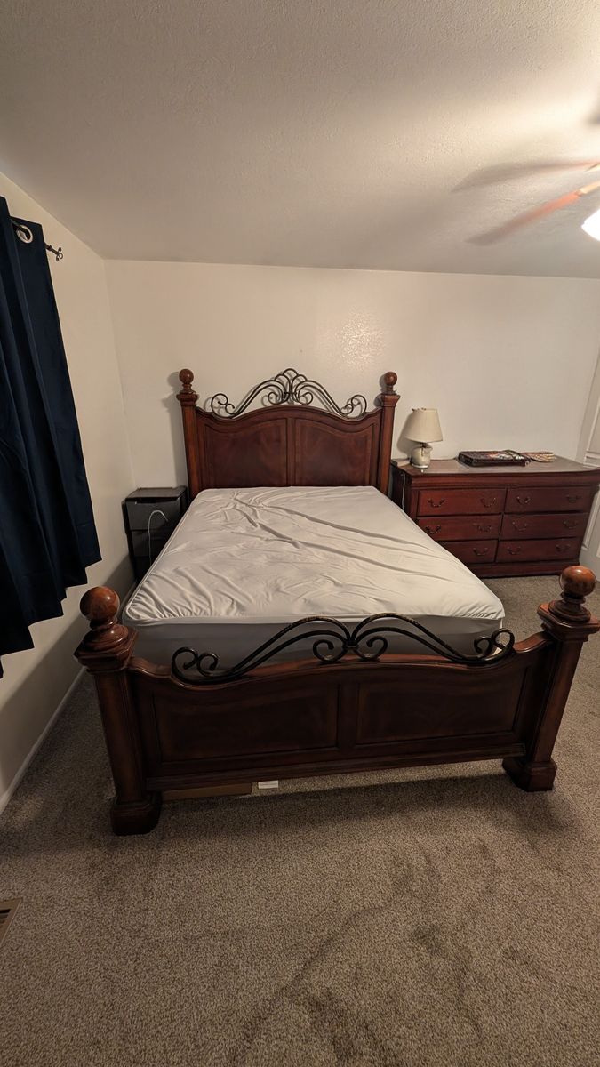 Main image 3