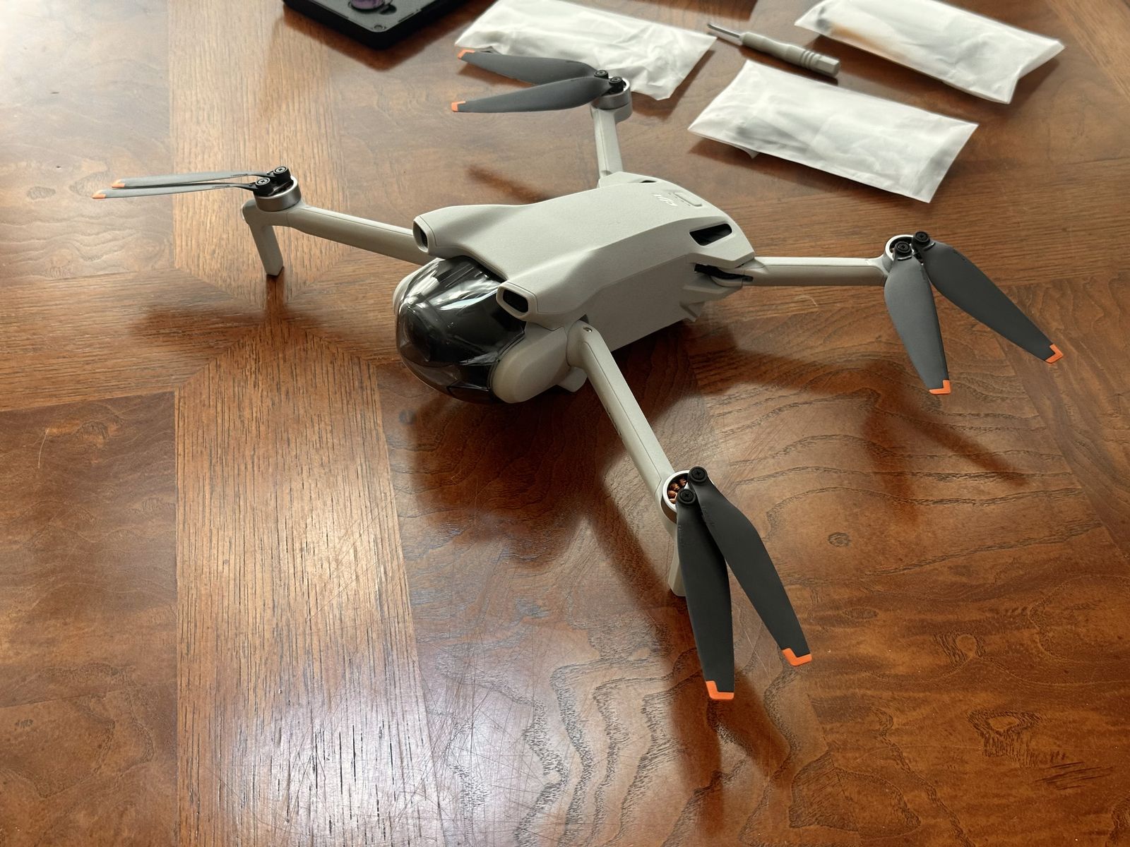 Dji Mini 3 Drone Combo with DJI RC Screen Controller, 3 Batteries