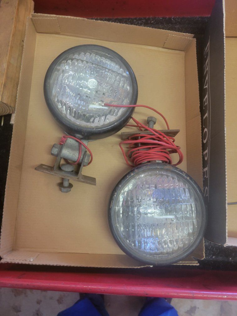 Vintage Round Off-Road Auxiliary Lights - Pair