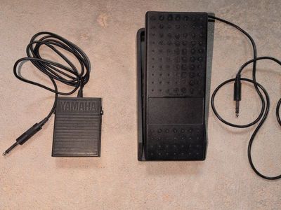 Yamaha Keyboard Sustain Footswitch and Expression Pedal Pair