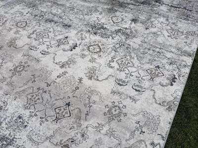 New. 9x13 Modern Distressed Area Rug Gray and Ivory Traditional Medallion Pattern