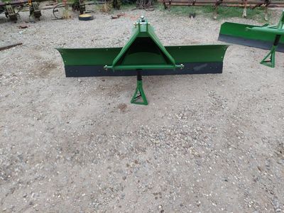 John Deere 78 scraper