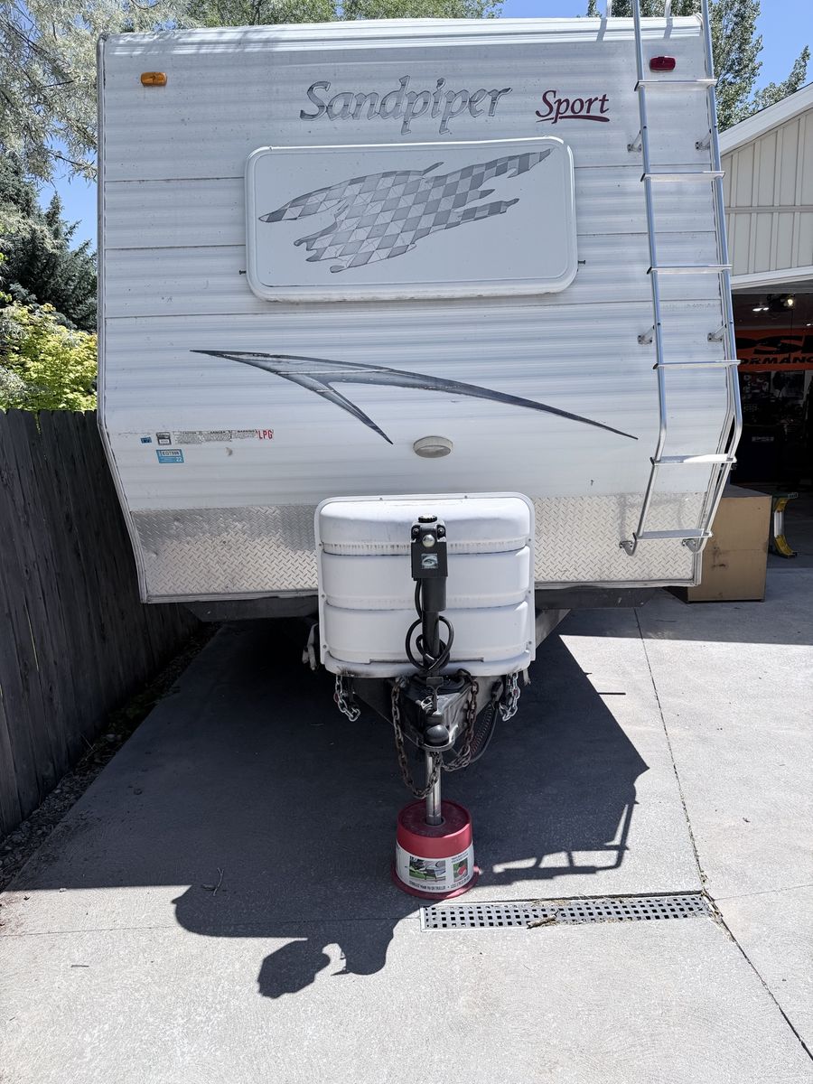 2005 sandpiper toy hauler