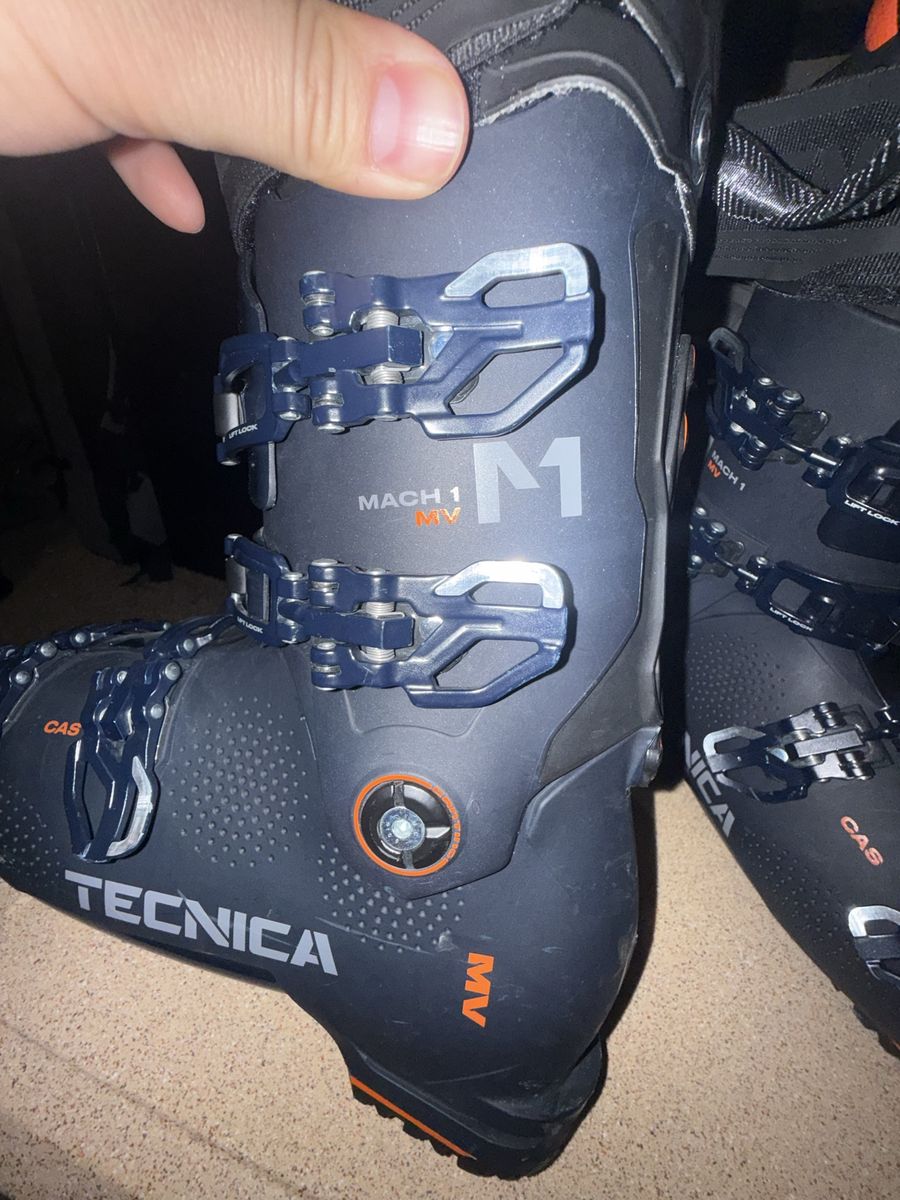 Tecnica Mach1 MV Ski Boots - Black/Orange.