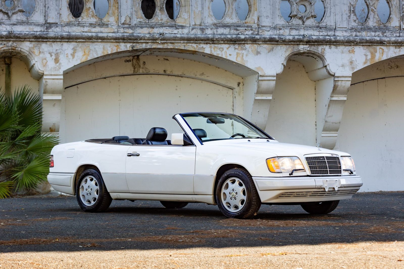 1995 Mercedes-Benz E-Class 