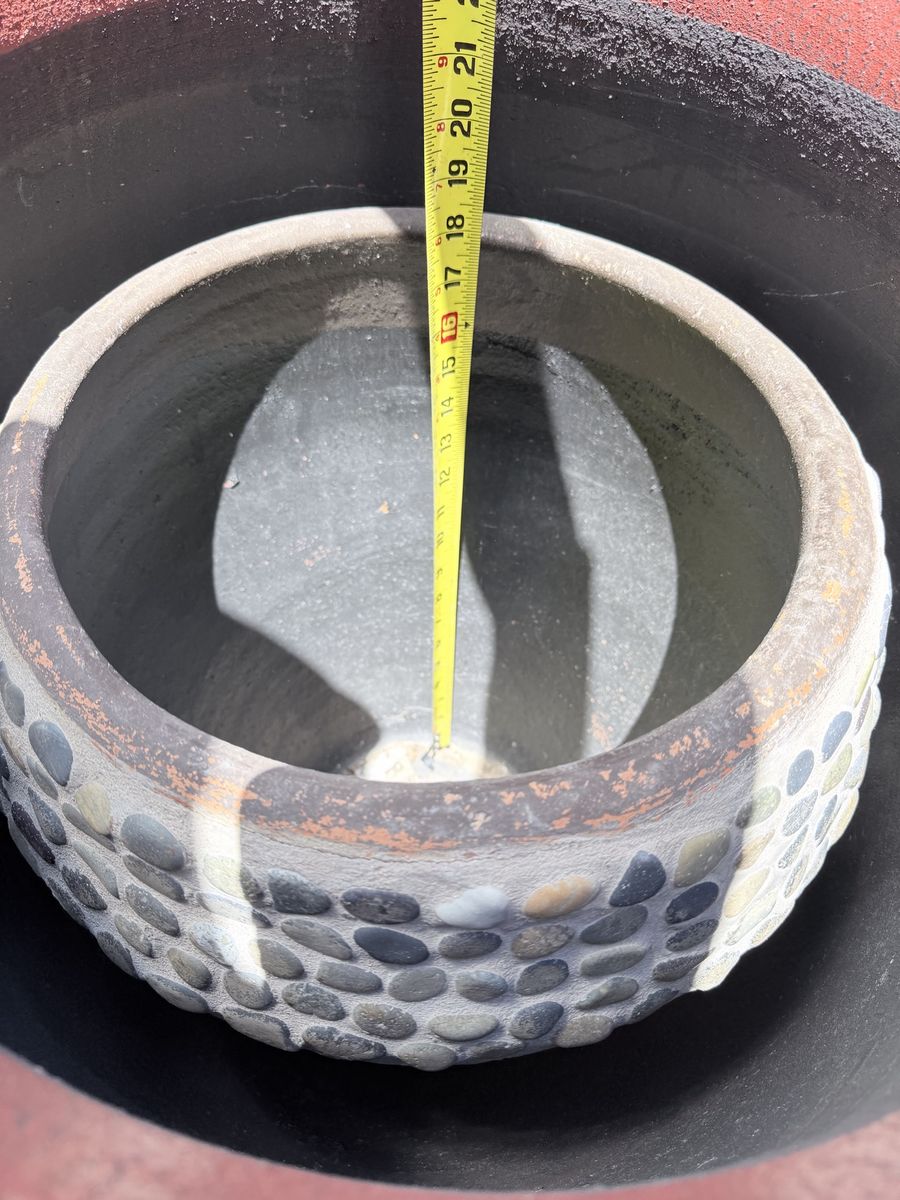 Main image 12