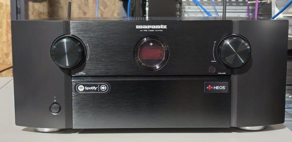 Marantz AV7703 11.2-Channel AV Preamplifier / Processor – Excellent Condition
