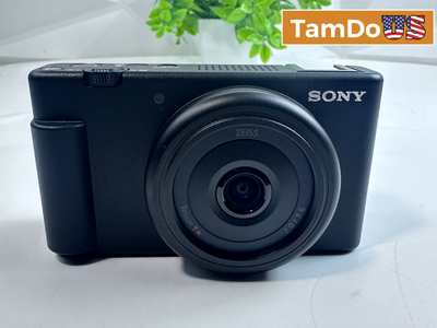 Sony ZV-1F Vlog Camera for Content Creators and Vloggers - Black