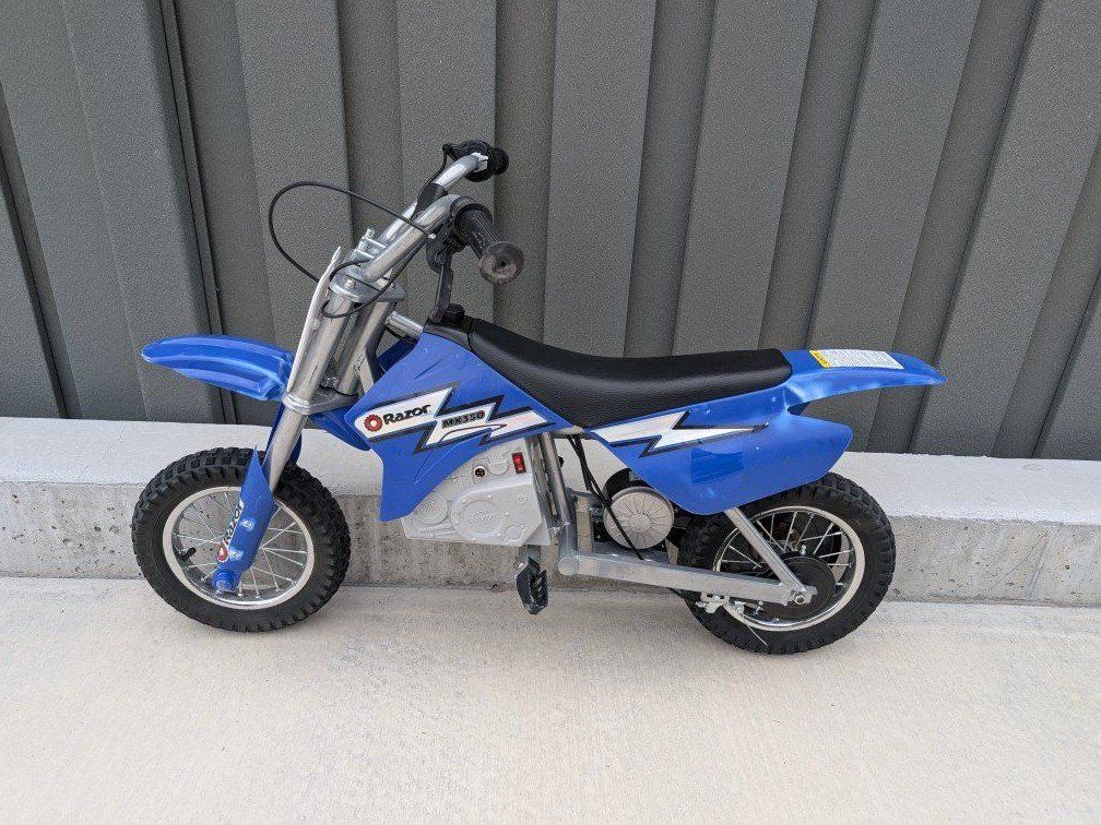 Razor MX350 Dirt Rocket Electric Motocross Bike - Blue, Used