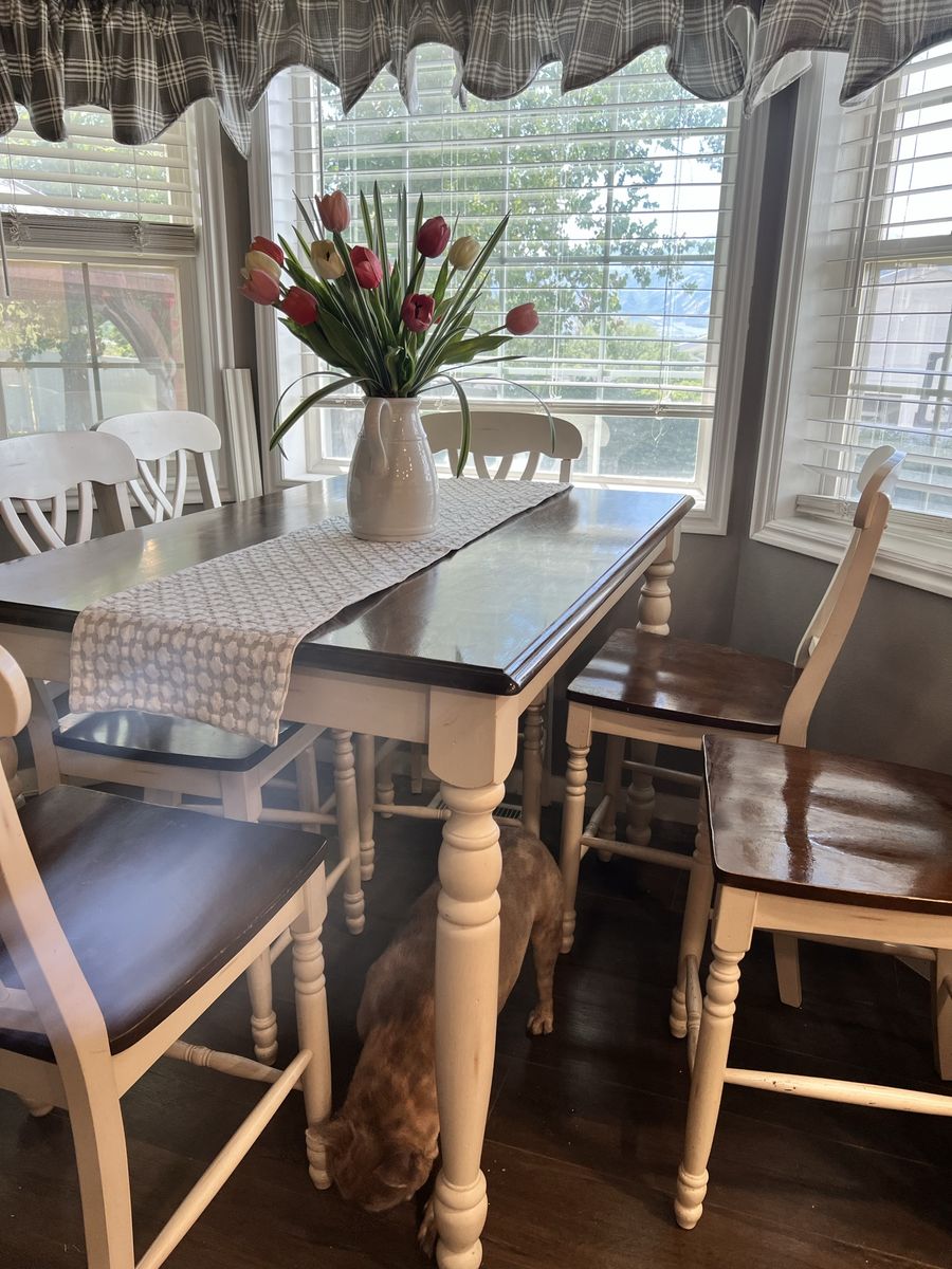 Dining Table Set with 6 Chairs - White Base, Wood Top and Seats