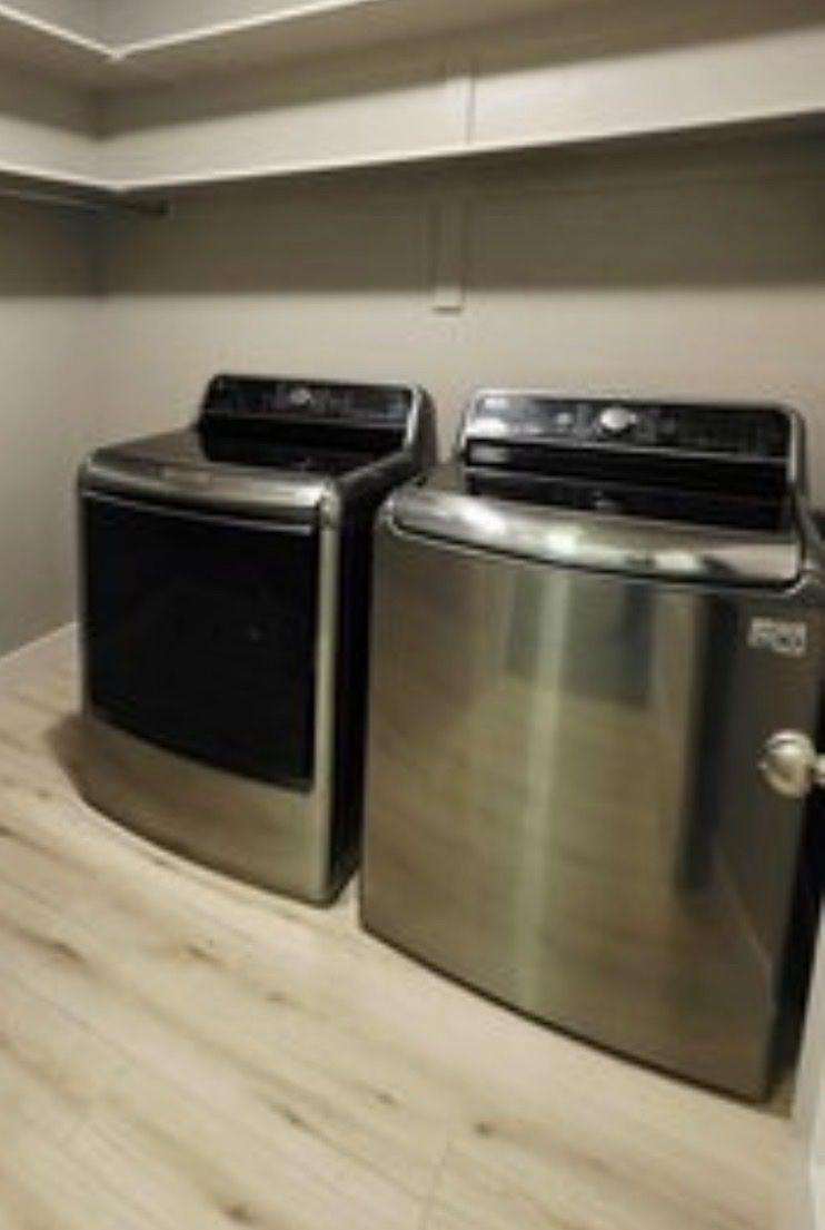 High Capacity LG Washer & Dryer For Sale