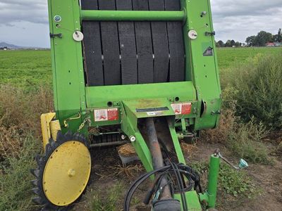 John Deere 435 Round Baler Farm Equipment
