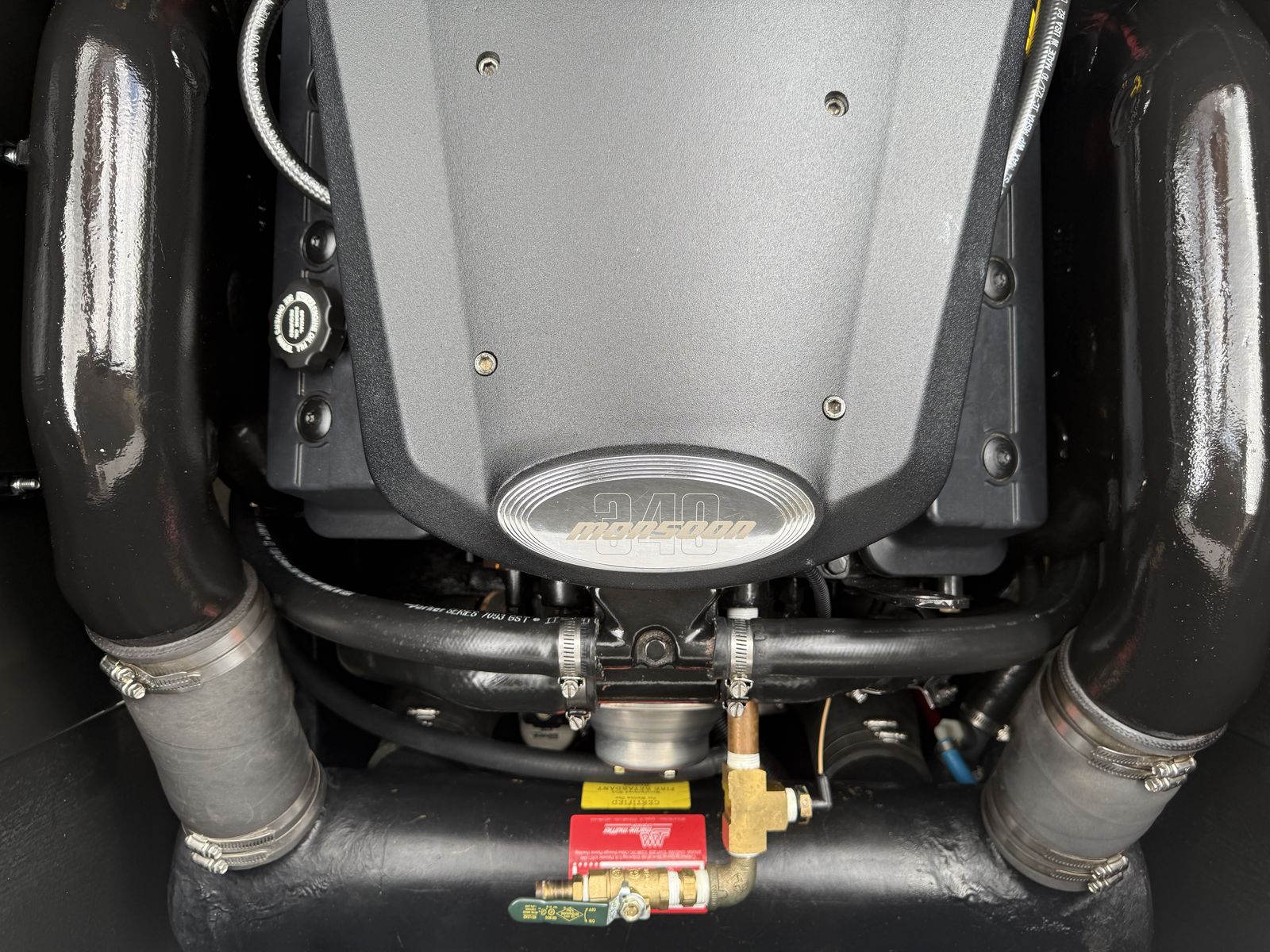 Main image 6