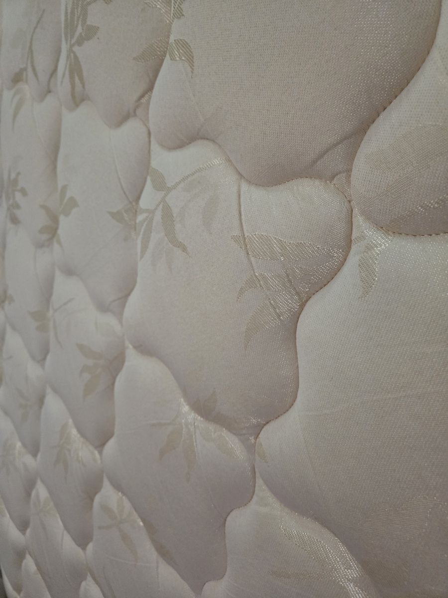 Full size mattress, great condition