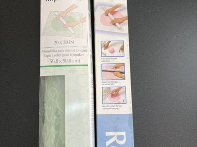Wilton Roll And Cut Mat/Fondant Mat