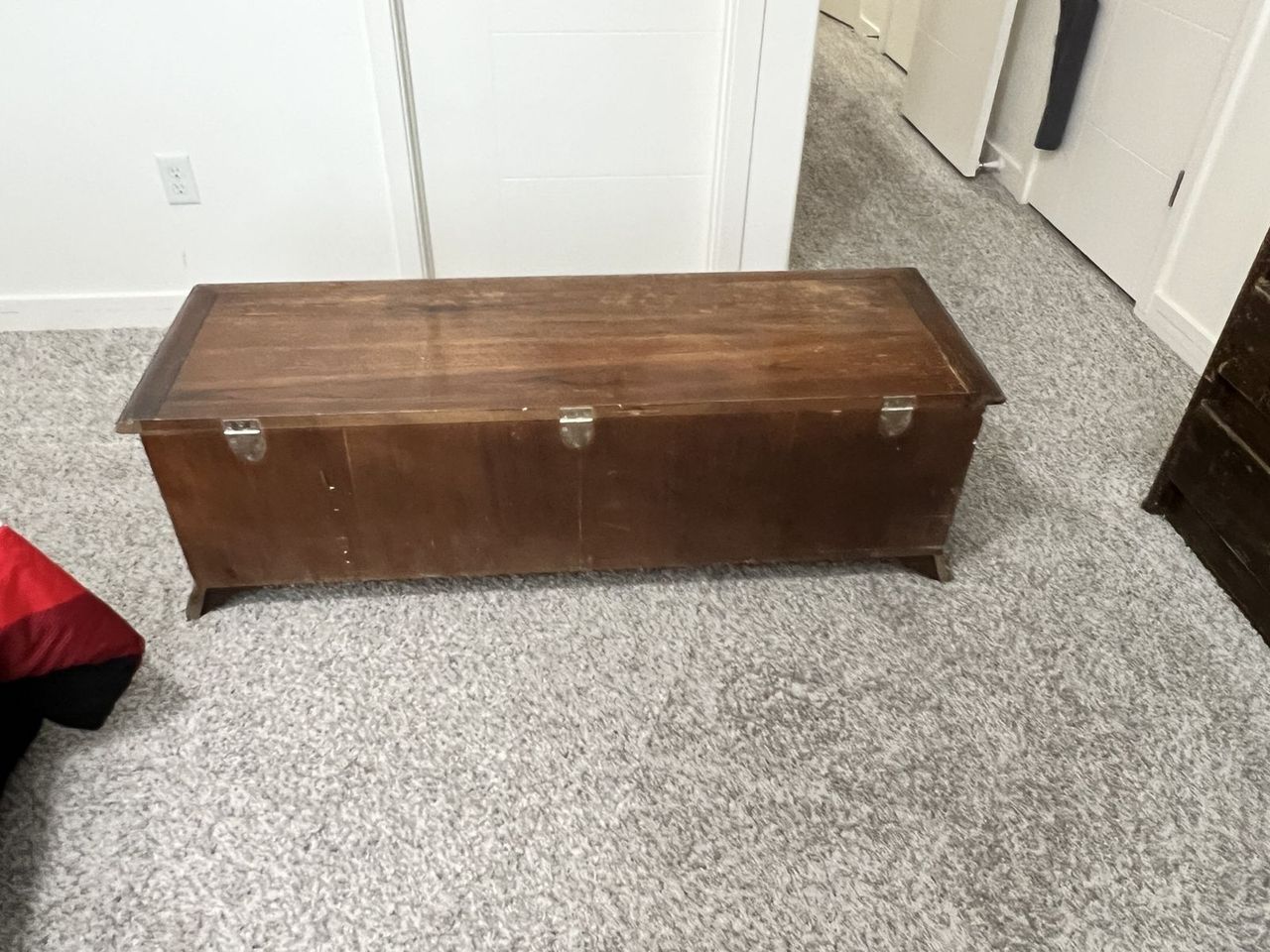 Main image 6