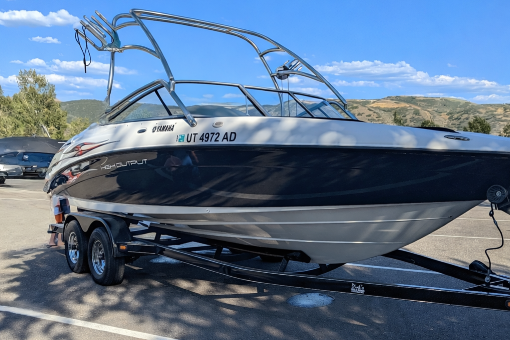 2005 Yamaha AR230 HO Dual Motor JetDrive Boat