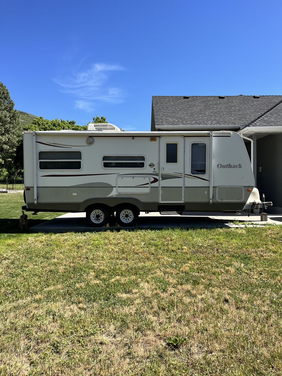 Keystone Outback Travel Trailer - Sleeps 7- Ready for Adventure!