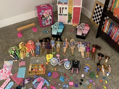 Barbie Stuff! Dream house, dolls, clothing and more!
