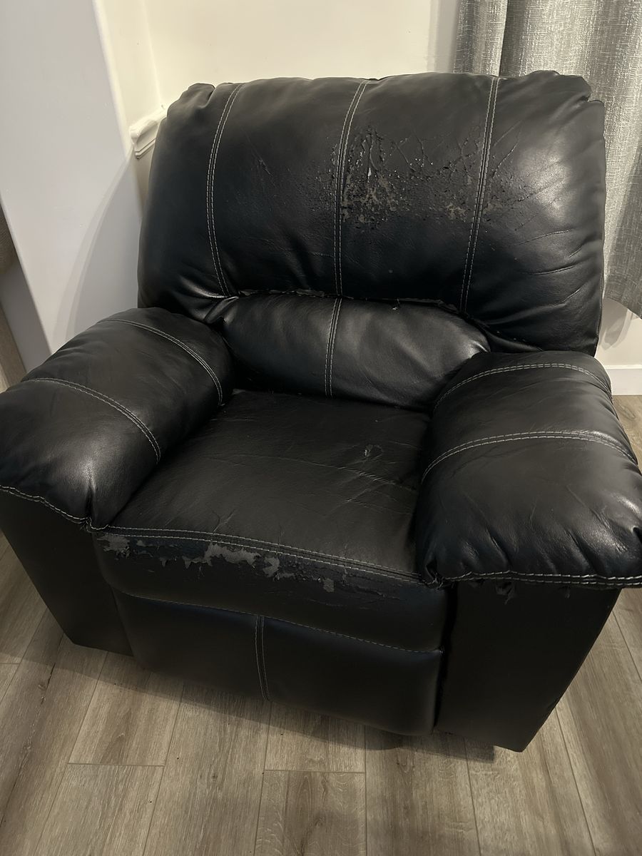 Working Recliner