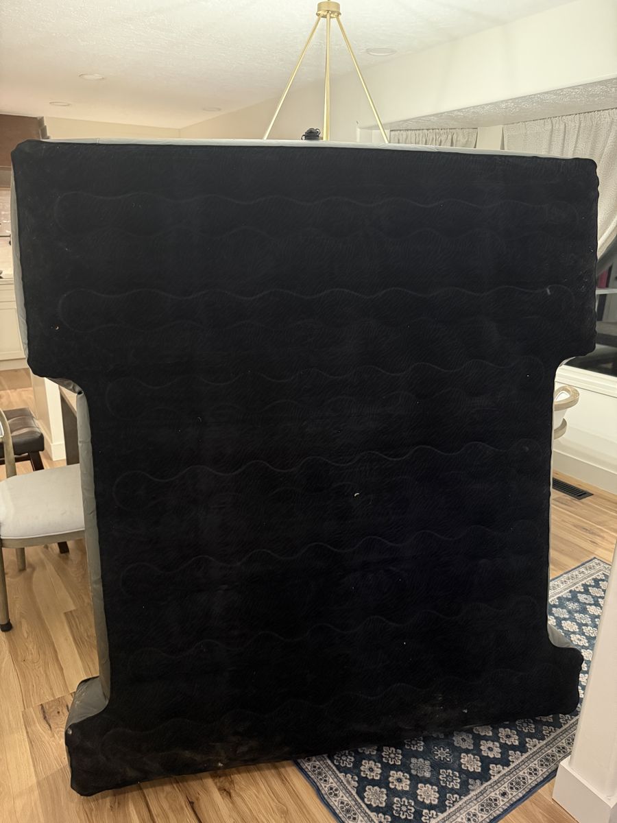5.5ft Truck bed air mattress