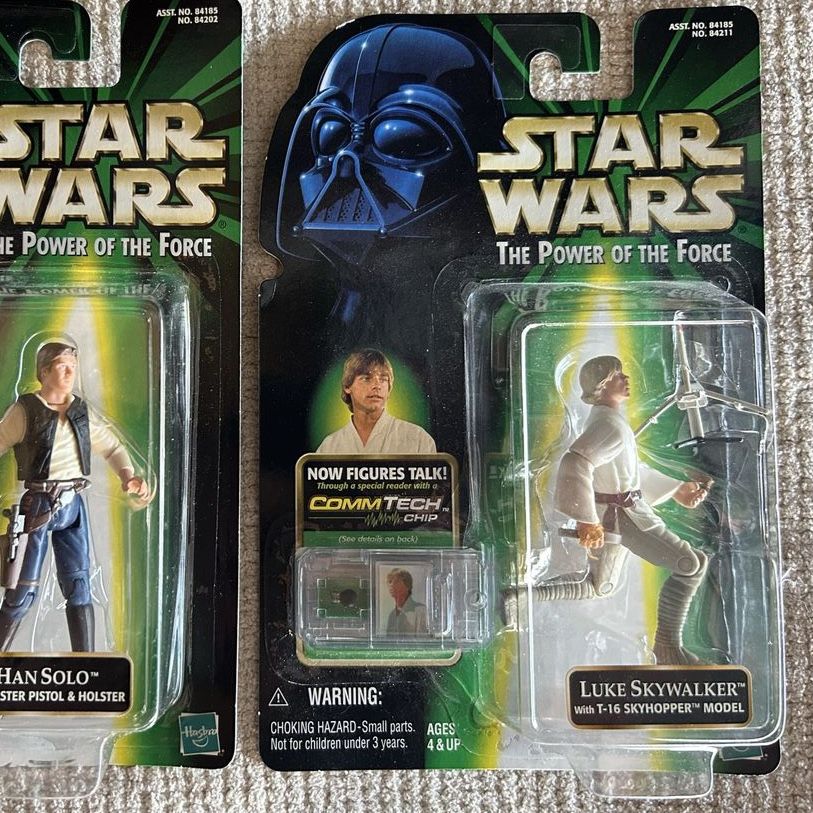 Vintage 1995 Star Wars Power of the Force Luke Skywalker w/ T-16 Skyhopper Model. Action Figure Green Card (New, Unopened)