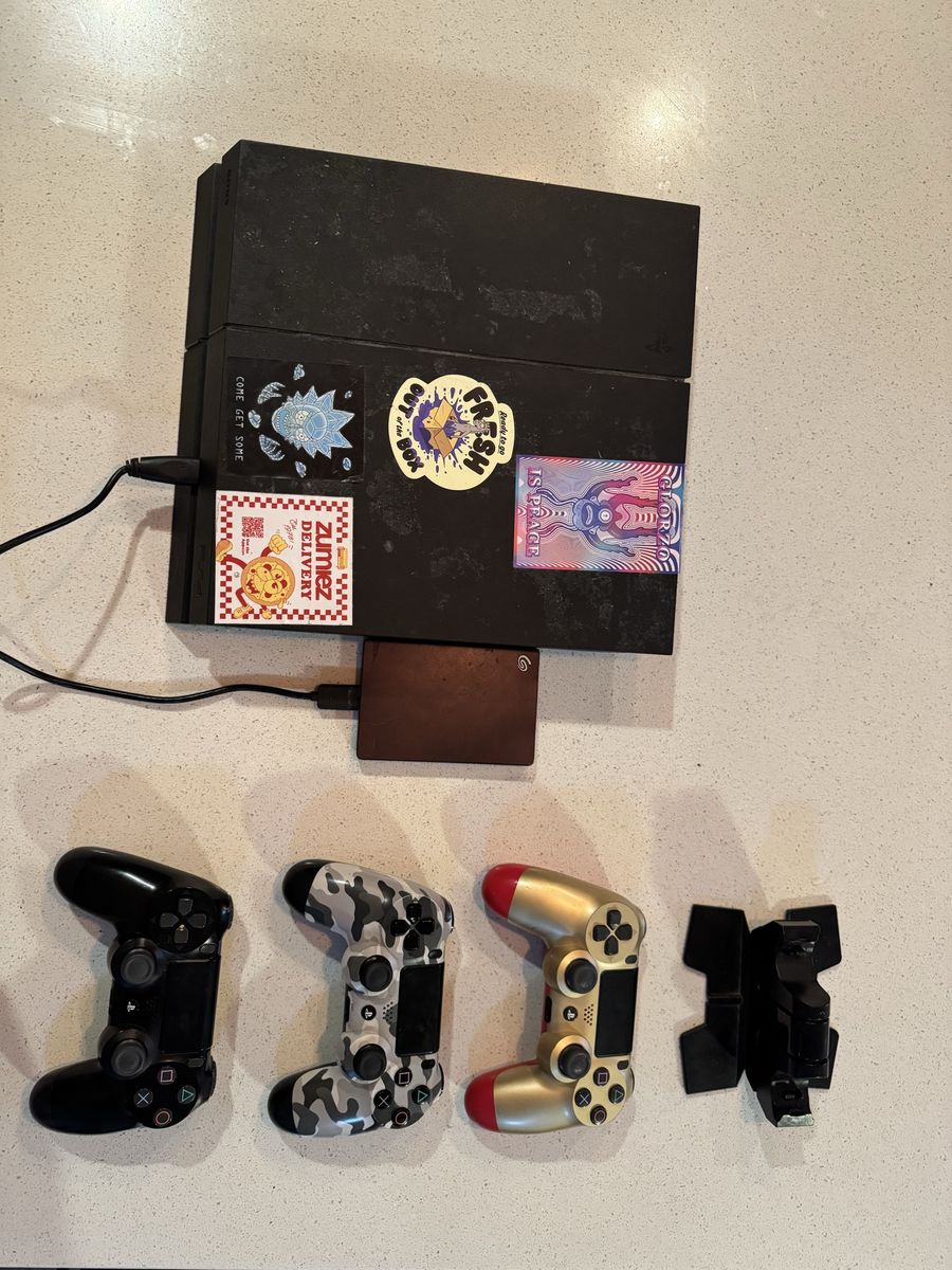 PS4