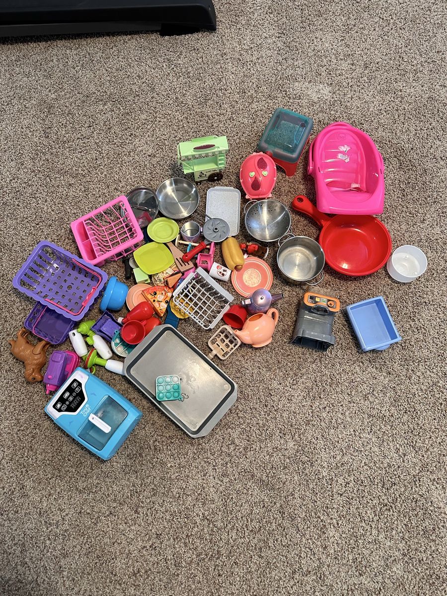 Assorted Toy Kitchen Play Food and Utensils Lot