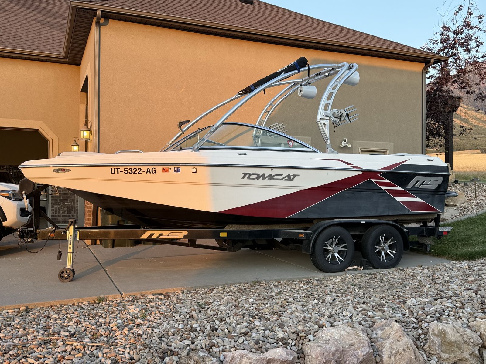 2012 MB. Sports Wakesurf Boat