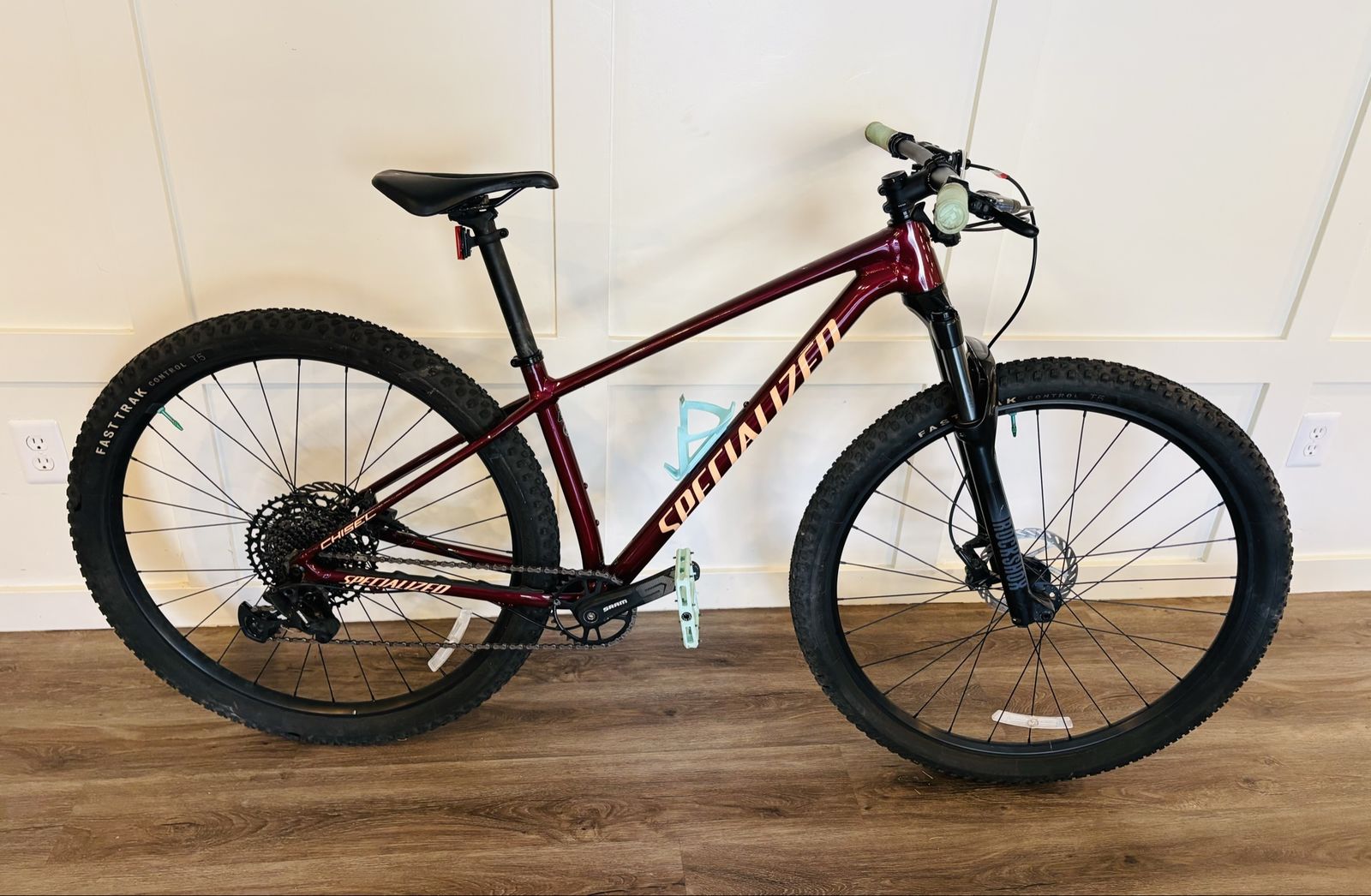 Specialized Chisel Small (Save $1k!)