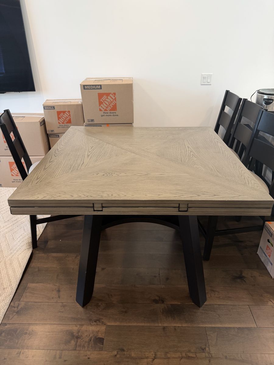 Costco Convertible Square to Round Dining Table Set with Chairs