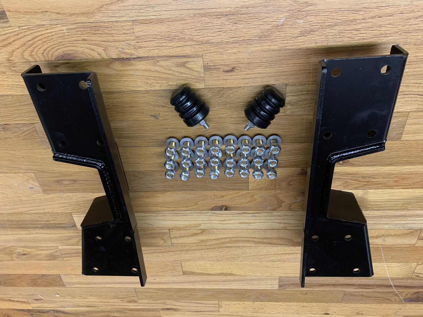 McGaughys Rear C-Notch for 2001-2006 GMC 1500 Chevy1500 Truck (2WD) Mc Gaughys 33003