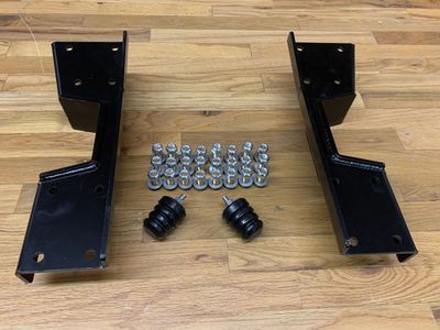 McGaughys Rear C-Notch for 2001-2006 GMC 1500 Chevy1500 Truck (2WD) Mc Gaughys 33003