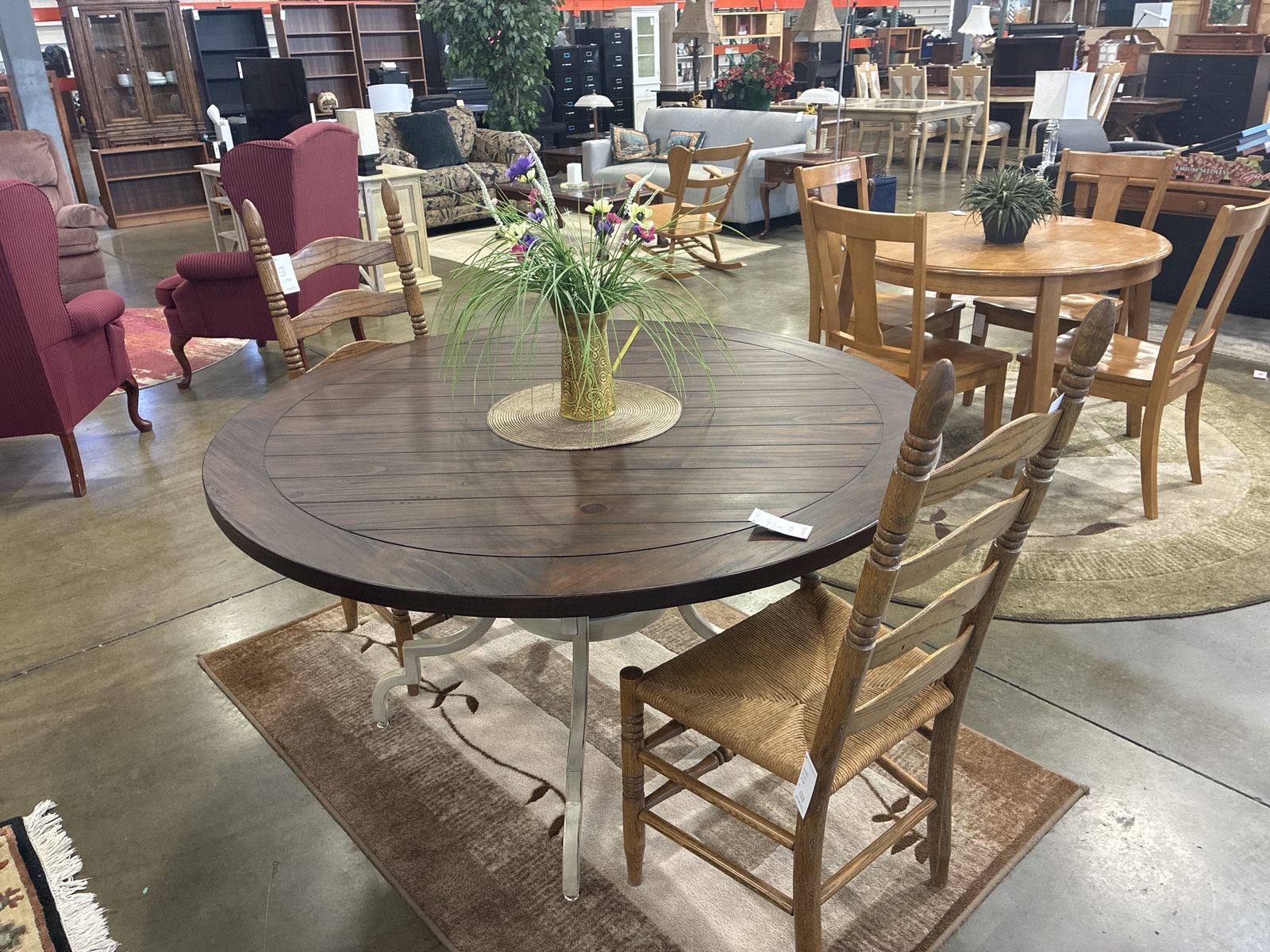 Round Dinning Table Wood And Iron