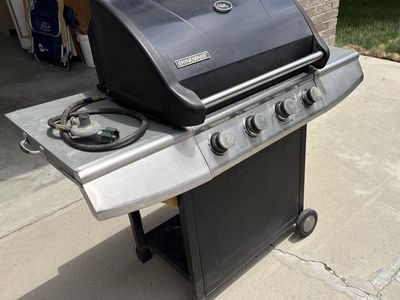 Brinkmann 4-Burner Propane Gas Grill with Side Tables