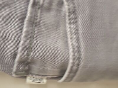 Men's Size 34 Vans off the wall shorts gray