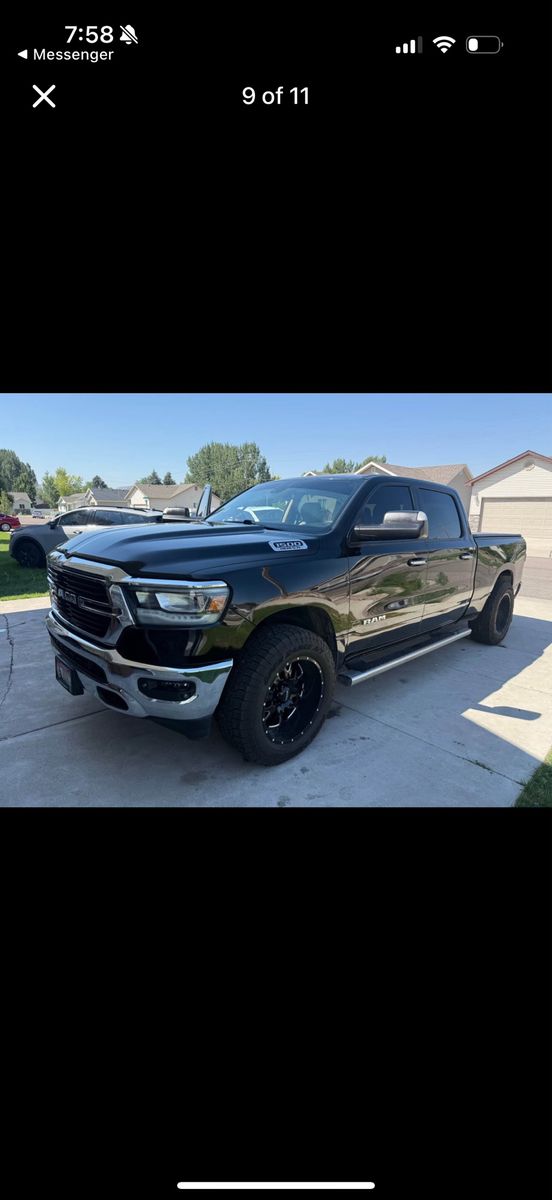 2019 Ram 1500  bighorn Crew Cab 