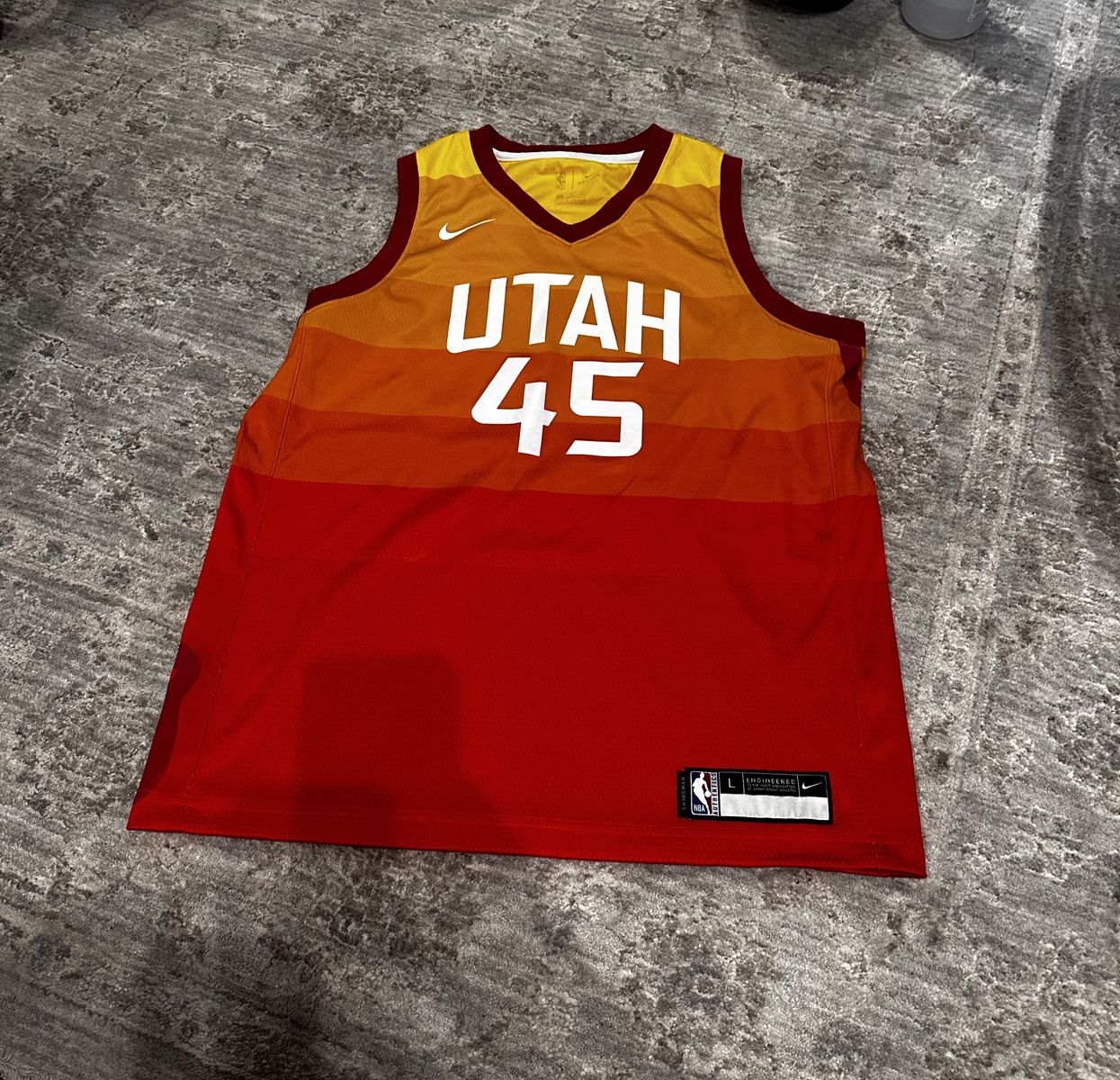 Donovan Mitchell jersey